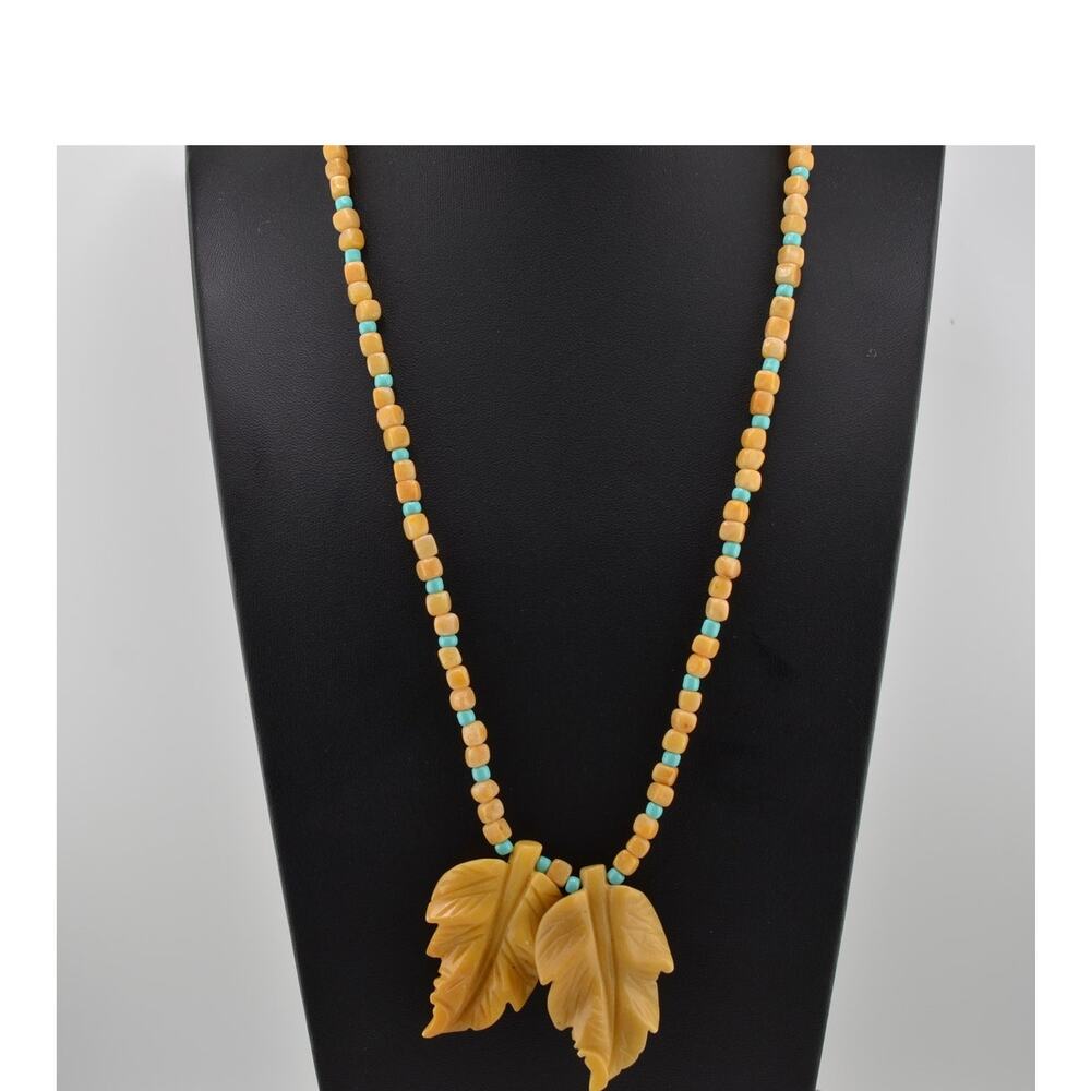 Navajo Mary W. Roanhorse Carved Quartz Leaf Pendant Necklace